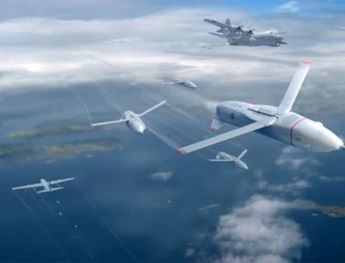 Το εφιαλτικό για κάθε αεράμυνα σενάριο της DARPA: Πλήθη από χιλιάδες drones θα εισβάλλουν στον εχθρικό εναέριο χώρο